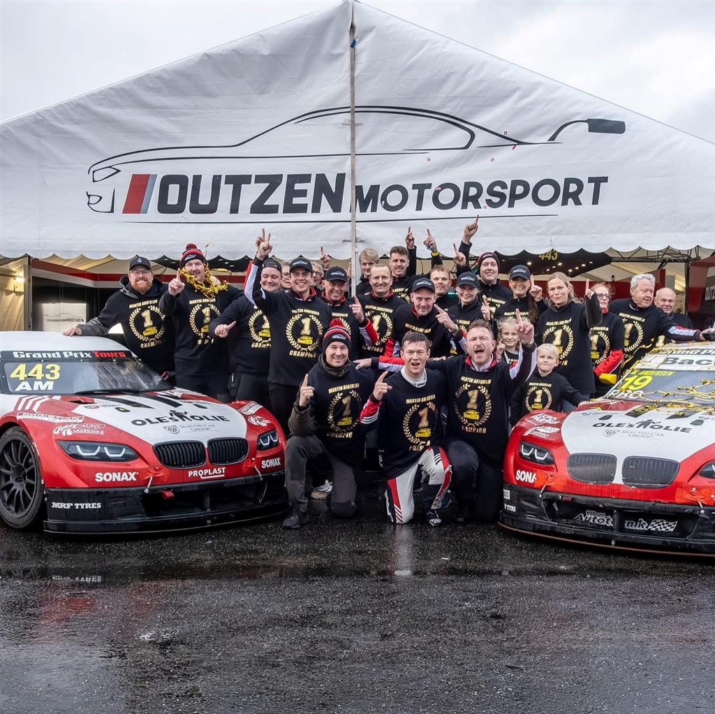 Stormen har lagt sig – Martin Andersen og Outzen Motorsport er Danske Mestre i Super GT 2025. 
(Foto: Outzen Motorsport)
